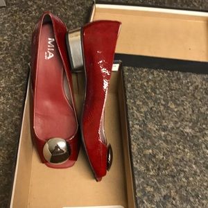 New in box burgundy peephole low heel size 10